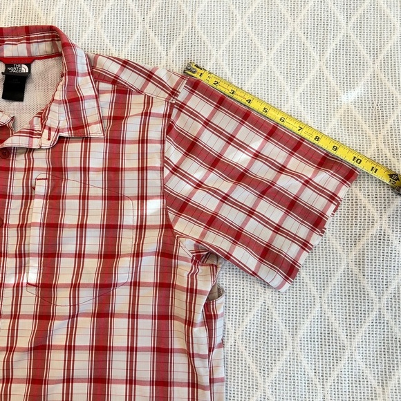 North Face Men’s Red/White Plaid Button Down Shirt. Size large. - Picture 3 of 10